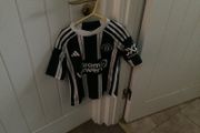 Adidas MU T shirt age 7/8