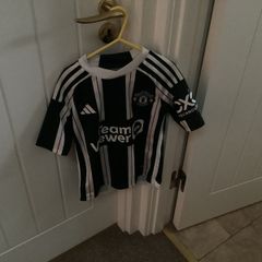 Adidas MU T shirt age 7/8