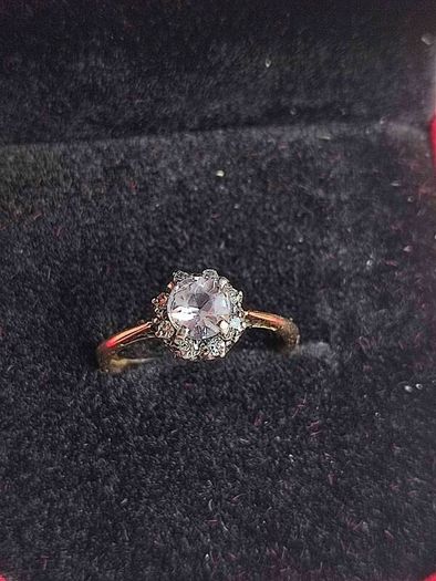 Small size: 18 CT Gold Diamond ring 450 euro and  18 CT Diamond, Iolite ring 450 euro