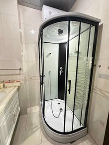 shower room, shower tray, shower base