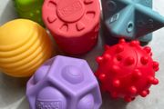Baby sensory soft balls