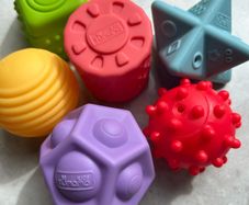 Baby sensory soft balls