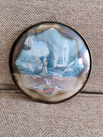 Lourdes Perpetual Calendar 1968 Adjustable wall hanging FREE STANDARD POSTAGE INCLUDED