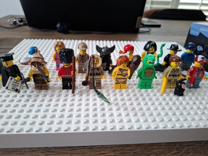 lego complete set of series 5 CMFs