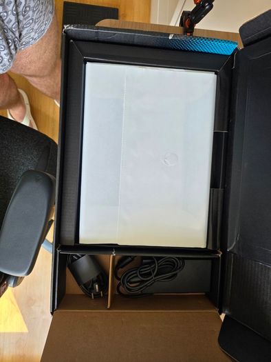 Alienware 16x Aurora | Ultra 9 275hx | Rtx 5060 8gb | 16gb Ddr5 | 1tb Ssd | 16" 240hz Ips