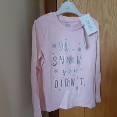 Girls top BNWT  Age 6-7