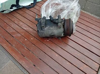 2014 ford Kuga a/c compressor car part. Car breaking