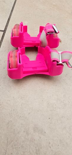 Roller stakes