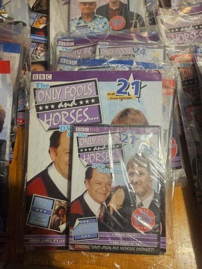 Only Fools And Horses Dvd And Magazines X 29 Complete With Advertising  Cards And Boards. See Photos For Same