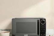 23Litre Touch Control Microwave in Black