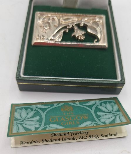 sterling silver Glasgow girls brooch