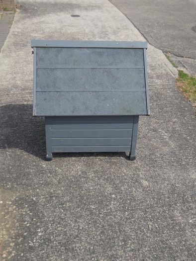 Small dog kennel
