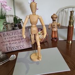 Artists articulated dummy