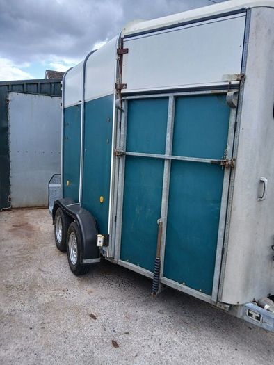 ifor Williams 505 horsebox