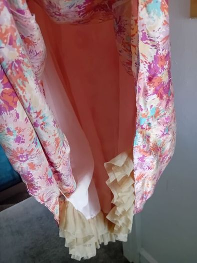 Vintage 1970s tea dress 100% silk