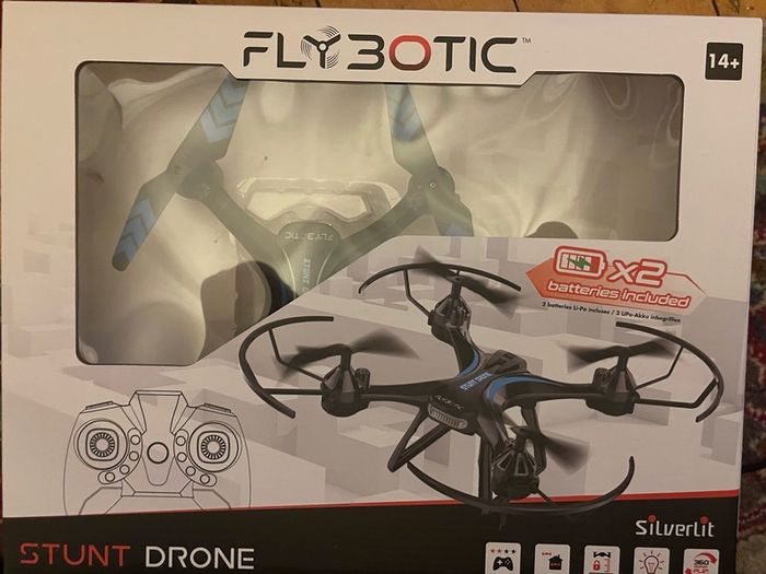 Brand new in sealed box Flybotic stunt drone.  FLYBOTIC offers an intuitive, fun flying experience, perfect for children and teenagers from 8 years old.  See pictures for more details