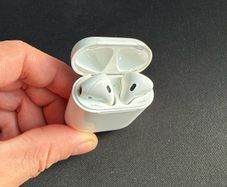Apple Airpods 2nd Generation