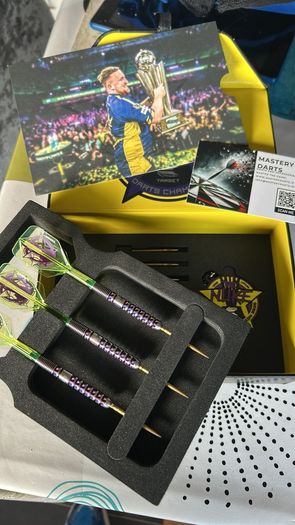 Target Luke Littler World Champion Darts 90% Swiss 23g