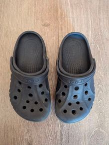 crocs