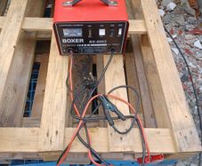 12v/24v 230v Battery Charger