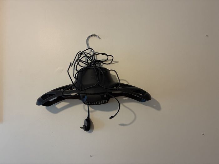 HangAir wetsuit drier
