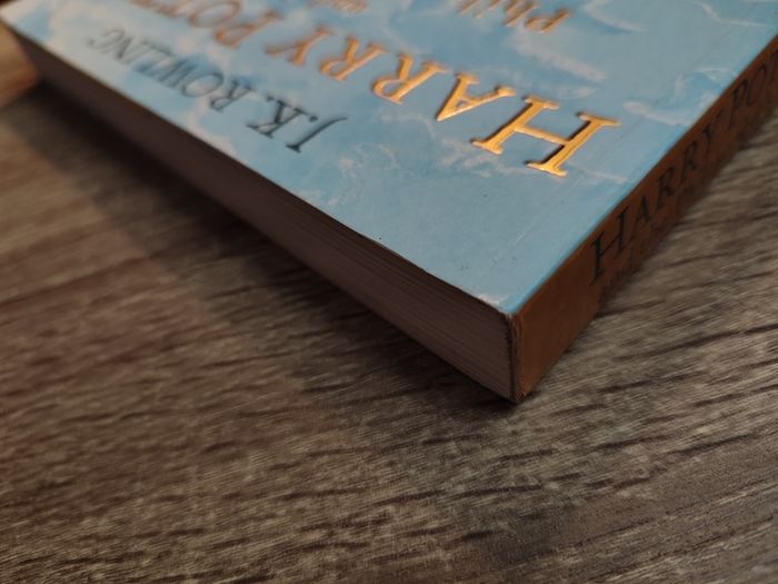 Harry Potter and the Philosophers Stone ! by J.K. Rowling ! 2018 ! by Bloomsbury !