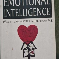 Emotional Intelligence by Daniel Goleman - Paperback