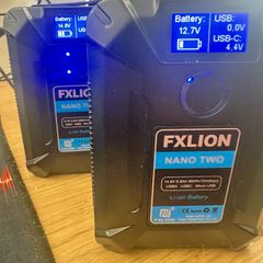 Multiple v-mount -nano two/one/atto -fxlion-14.8 6.8Ah USB d-tap