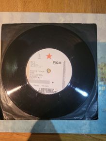 Eurythmics, Right By Your Side, 7 inch vinyl single