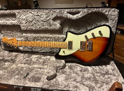 Fender Meteora Player Plus