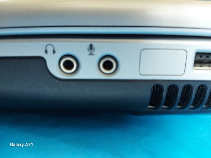 HP Pavilion zv6000, Windows XP, in excellent cosmetic condition, A Genuine real Blast from the past