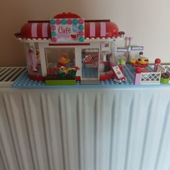 Lego Friends Cafe and Manual