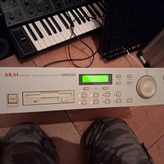 Akai S2000 Sampler