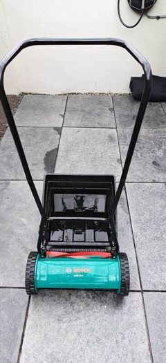 Push lawnmower Bosch