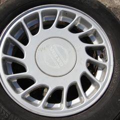 (1991-94) Vintage Volvo 940 Rims