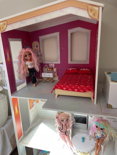 Rainbow High Doll's House