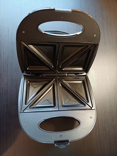 Sandwich Toaster