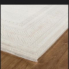 White and beige Rug 120cm x 170cm-Brand new