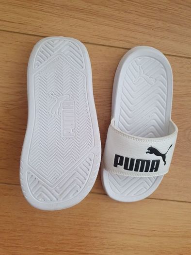 puma flip flops