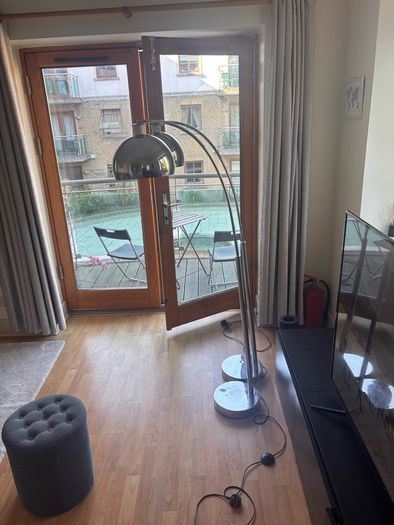 Floor lamp x2