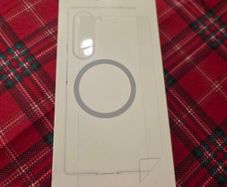 Samsung Galaxy Z Fold7 Clear Magnet Case - Brand New!