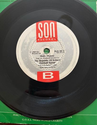 Republic of Ireland Soccer Squad The Boys In Green Original 1988 7 inch Vinyl