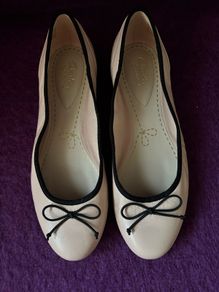 Clarks Shoes - Size 5