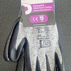 Supertouch Deflector ND safety work gloves.