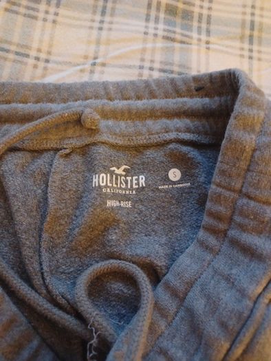 Hollister tracksuit bottom