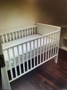 cot bed mattress + top changer