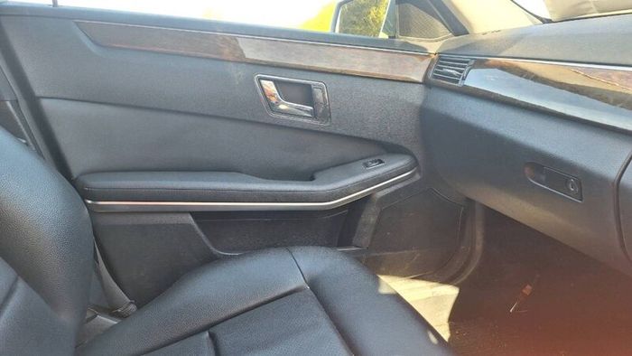 Mercedes E200