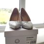 Silver shoes size 5 Image 4
