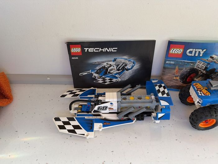 lego 60180 and 42045 with manuals