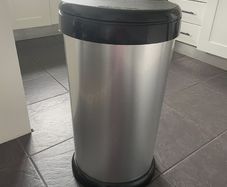 kitchen bin